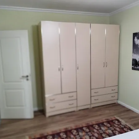 Apparetment In Apartamento Tirana