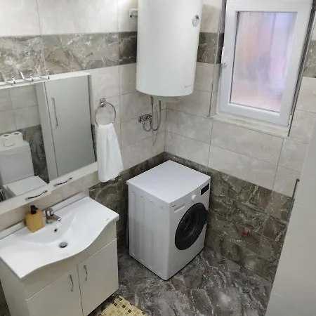 Apparetment In Apartamento Tirana